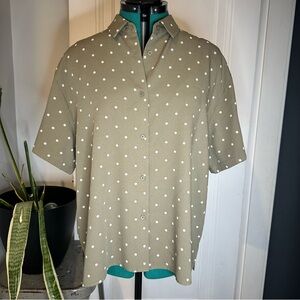Uniqlo Polka Dot Button-Down Shirt